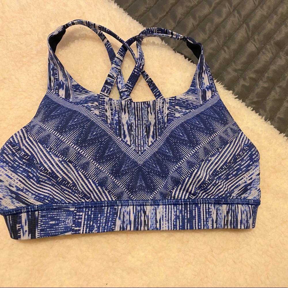 Lululemon Sports Bra Size 4